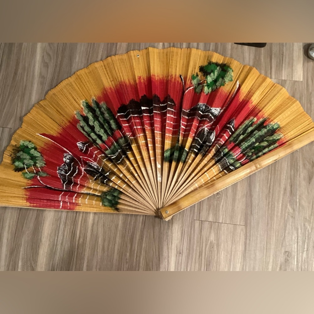 Oriental Large Vintage Fan Preowned, Offers Welcome